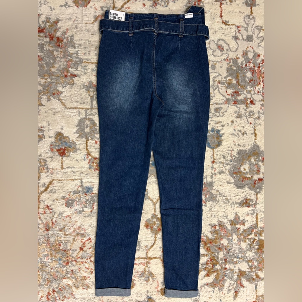 Jeans - Picture 2 of 3